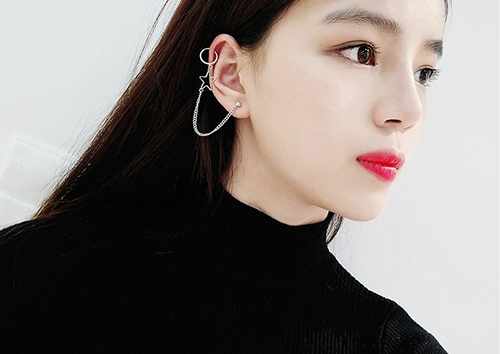 다양한 스타일의 귀걸이와 귀찌를 1000원~5500원에 판매해요!!120여종 | 인스티즈