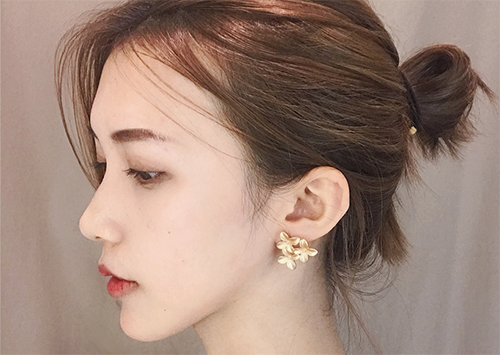 다양한 스타일의 귀걸이와 귀찌를 1000원~5500원에 판매해요!!120여종 | 인스티즈