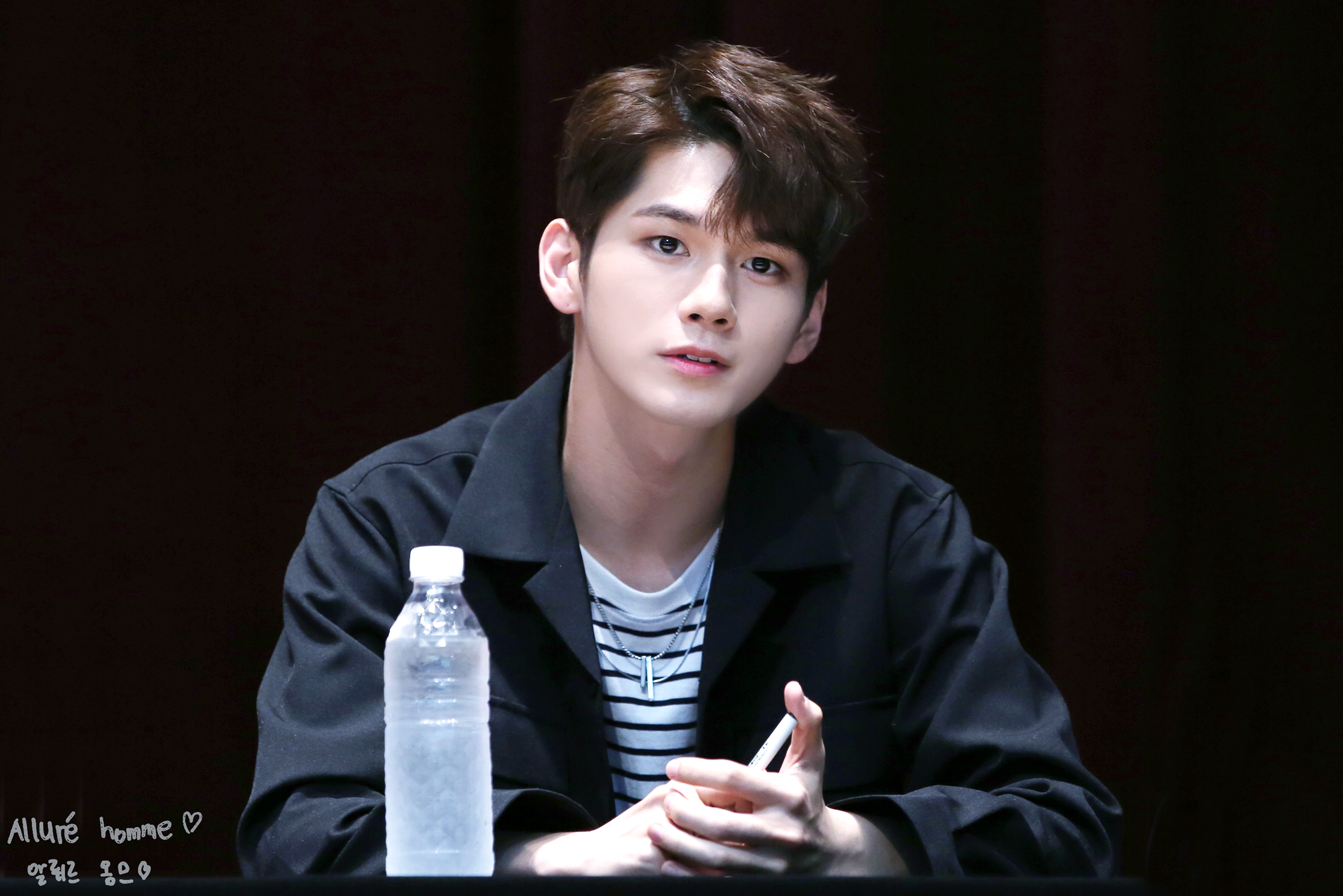 솔직히 옹성우 팬싸 레전드는 이 날이다 | 인스티즈