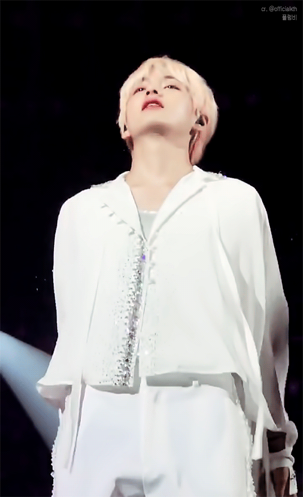 방탄 뷔 눈 가로로 얼마나 긴지 체감하려면 이짤 보면 됨 | 인스티즈