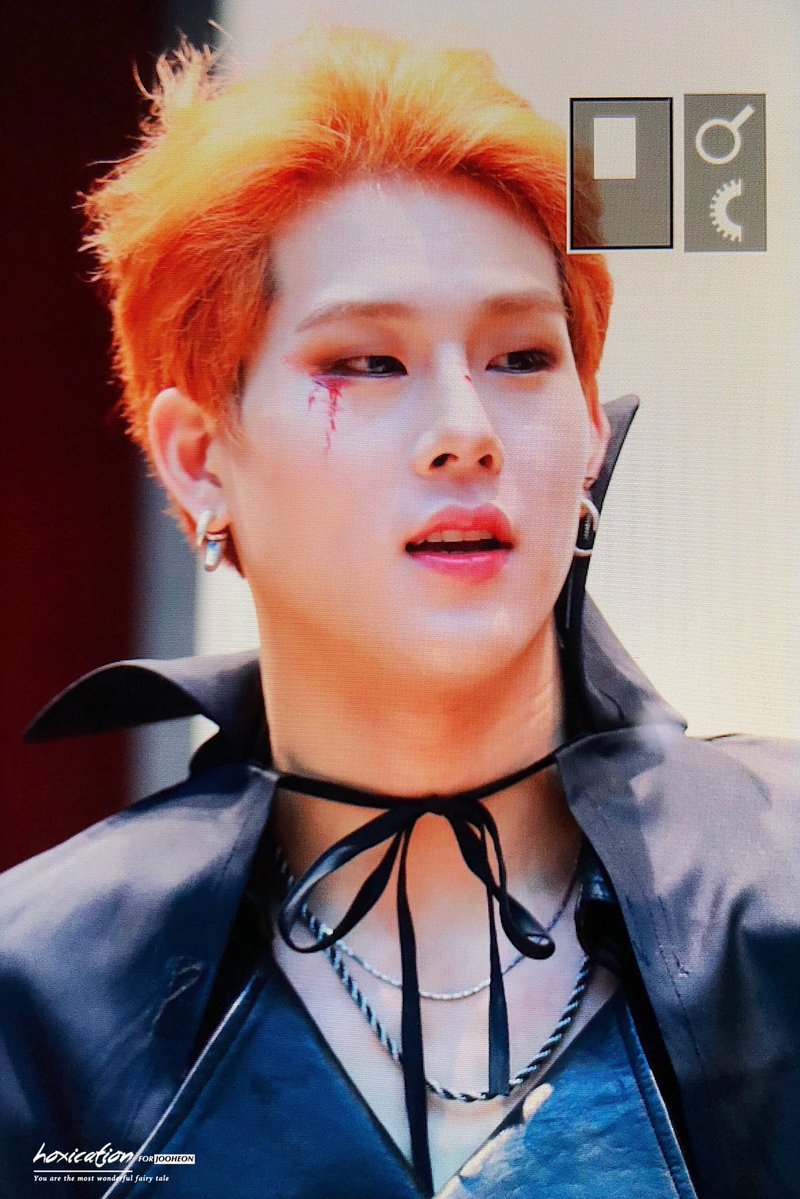 다들 할로윈이라고 분장도 쎄게하고 카리스마있는데 | 인스티즈