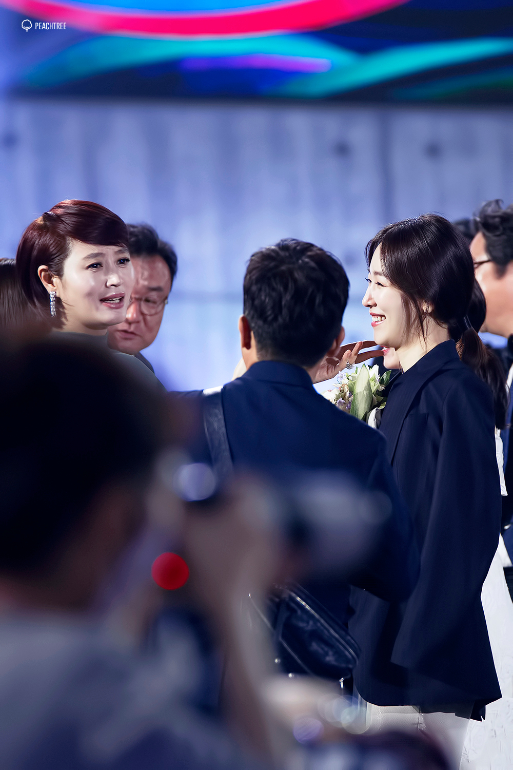 나는 내배우님이 다른 여배우님들이랑 같이 있는 모먼트가 너무 죠은 사람... | 인스티즈