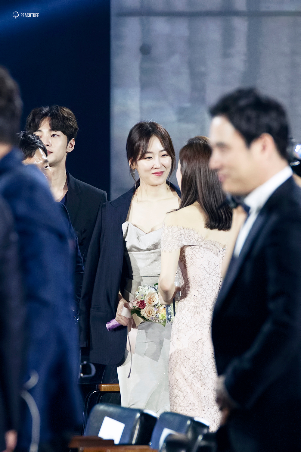 나는 내배우님이 다른 여배우님들이랑 같이 있는 모먼트가 너무 죠은 사람... | 인스티즈