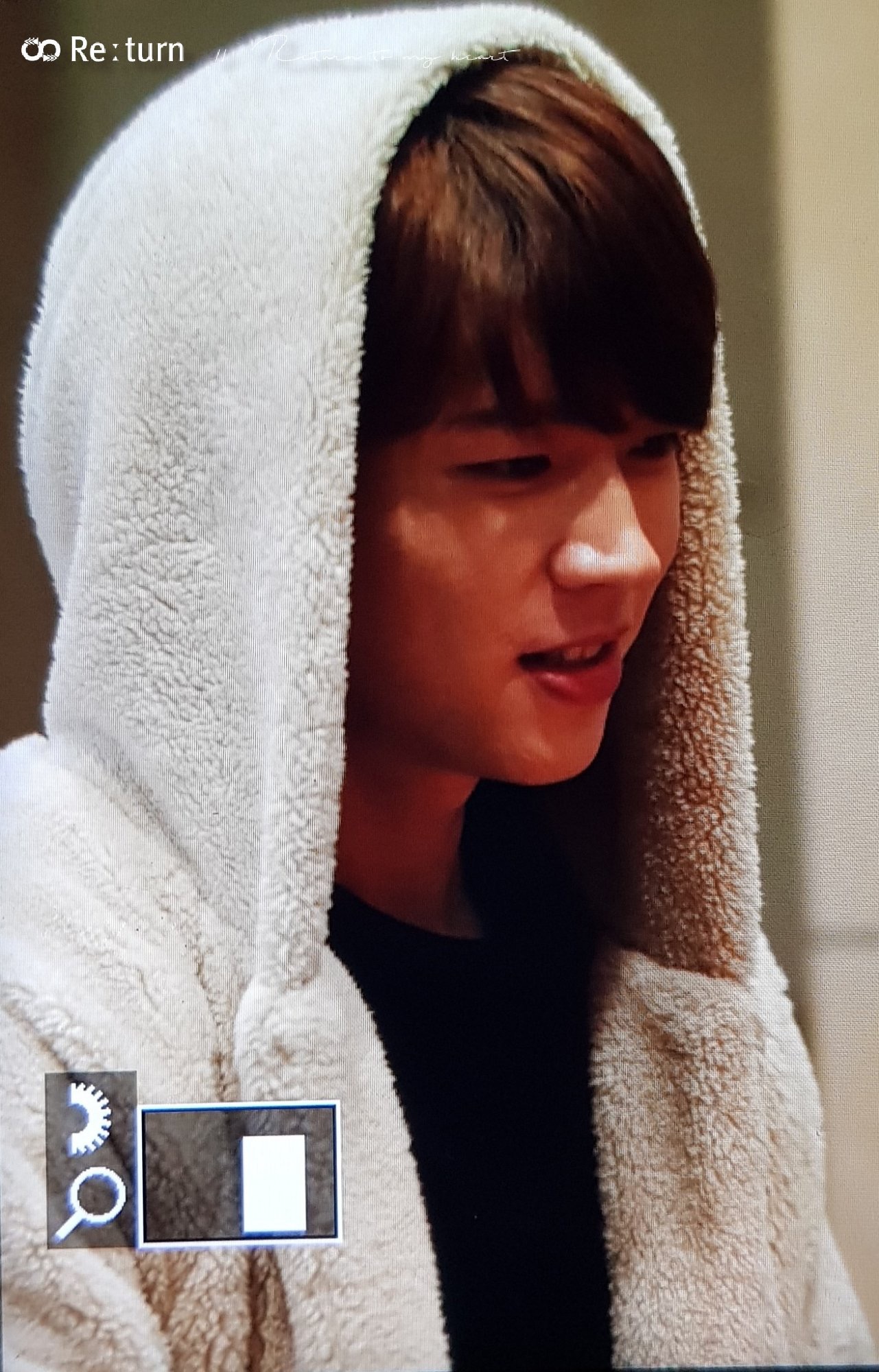 생머리에 양털후드집업...이거 거의 팬들 덕통사당하라는거 아님?ㅠㅠㅠㅠ(주어 남우현) | 인스티즈