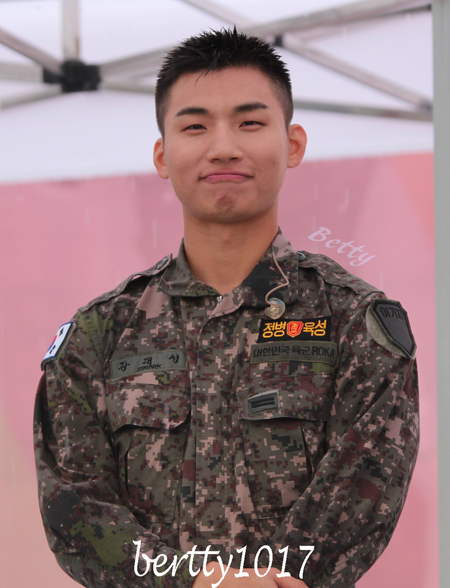 내 본진의 귀가 이렇게 잘 보이는건 처음이야 ㅋㅋㅋㅋㅋ | 인스티즈