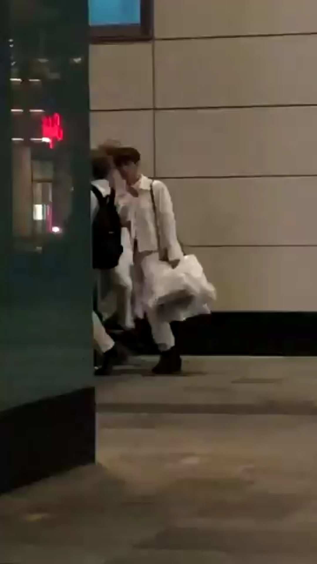 울애들 어제 에셈 굿즈샵 털어옴 | 인스티즈