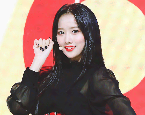 에이프릴 나은 예전부터 진짜 예쁜데 사람들이 많이 모른다고 꽤 유명했던거같은데 ㅋㅋㅋ | 인스티즈