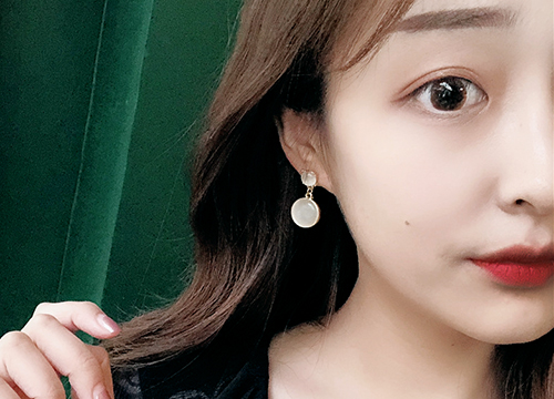 다양한 스타일의 귀걸이와 귀찌를 1000원~5500원에 판매해요!!120여종 | 인스티즈