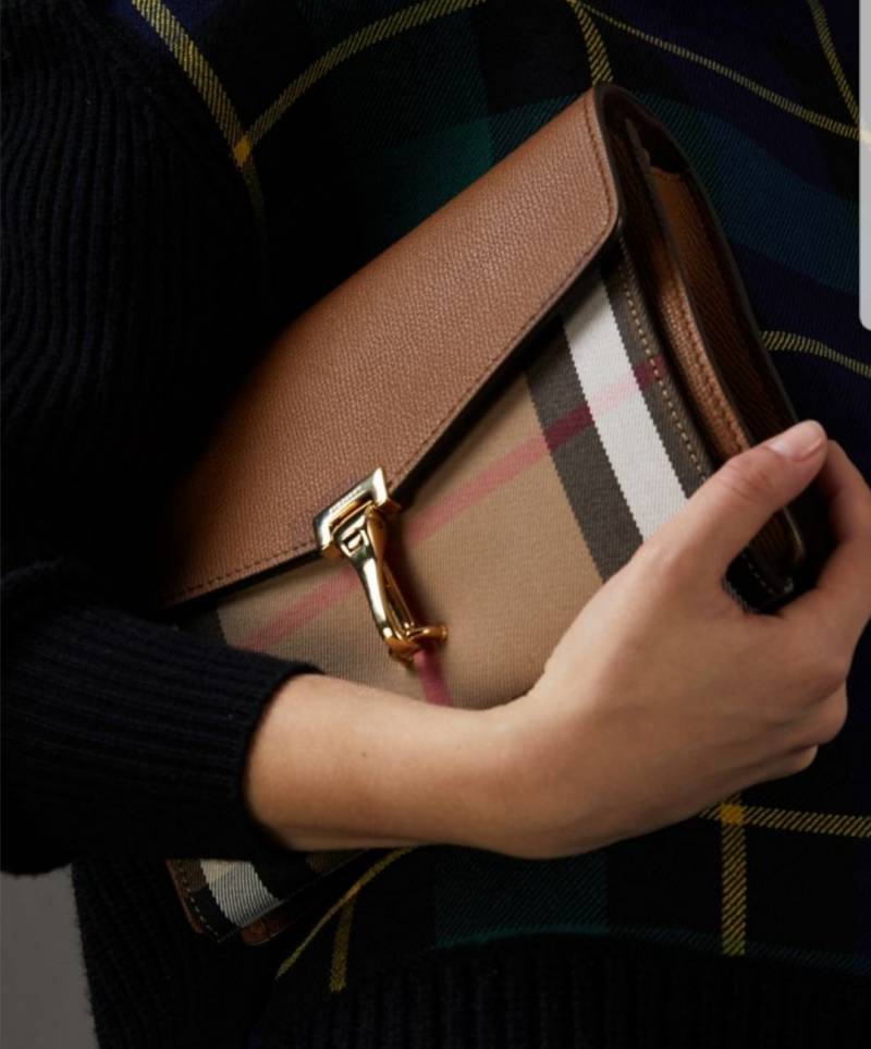 버버리 크로스백 새상품 팝니다 | 인스티즈