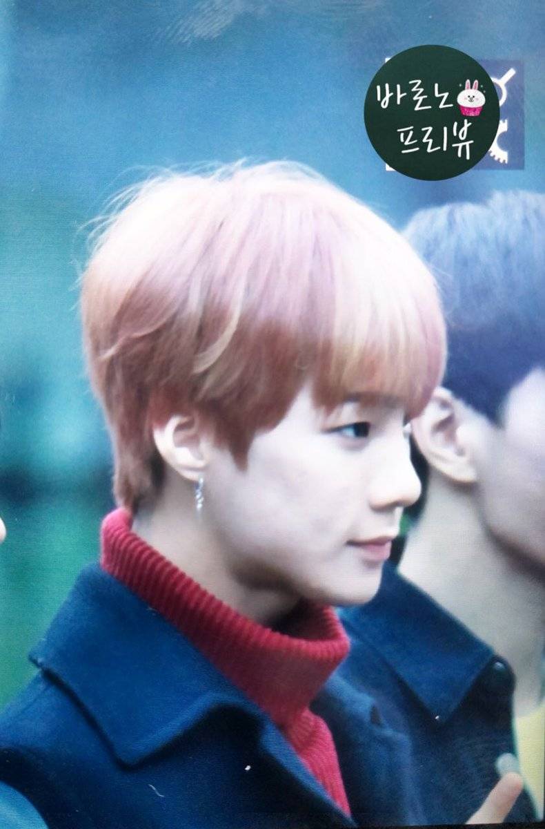 오늘자 뮤직뱅크 출근길 노윤호.jpgif | 인스티즈