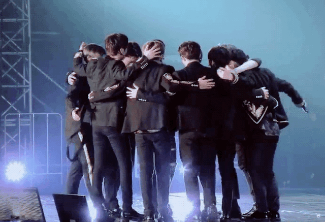 밤들아 맴 깊은곳이 뜨뜻해지는 짤 보고가라우💙💙💙 | 인스티즈