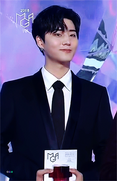 [잡담] 데이식스 보면 ㄹㅇ JYP가 원하는 얼굴이 뭔지 확 보임 | 인스티즈