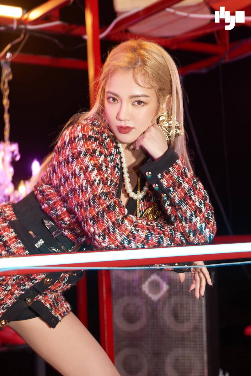 13일(화), 소녀시대 DJ효 'Punk Right Now' 발매 | 인스티즈