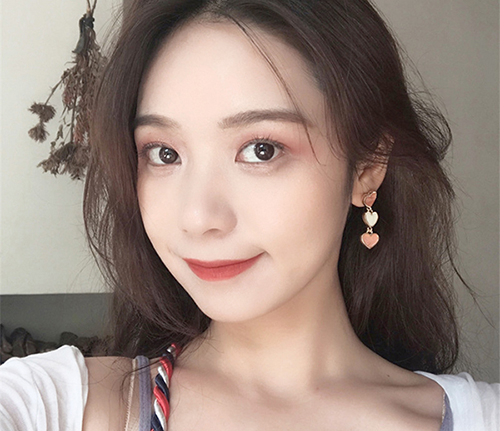 다양한 스타일의 귀걸이와 귀찌를 1000원~5500원에 판매해요!!120여종 | 인스티즈
