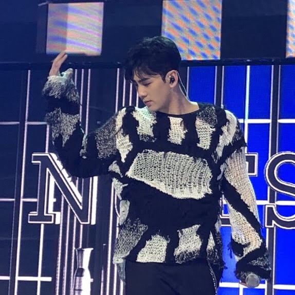 랑들 여기에오 강동호 님 이날옷입은 거 더...주 ㅓ | 인스티즈