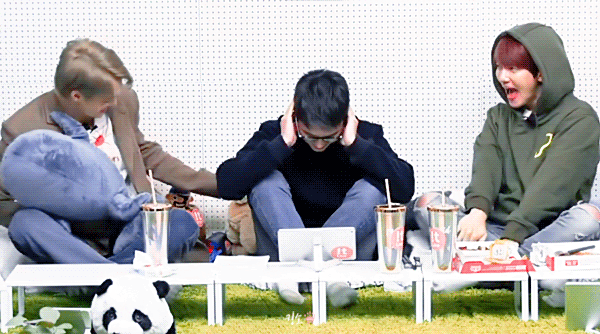 카이 백현 사이에 디오 이거 딱 슈퍼엠 영상 보던 오늘 나야 | 인스티즈