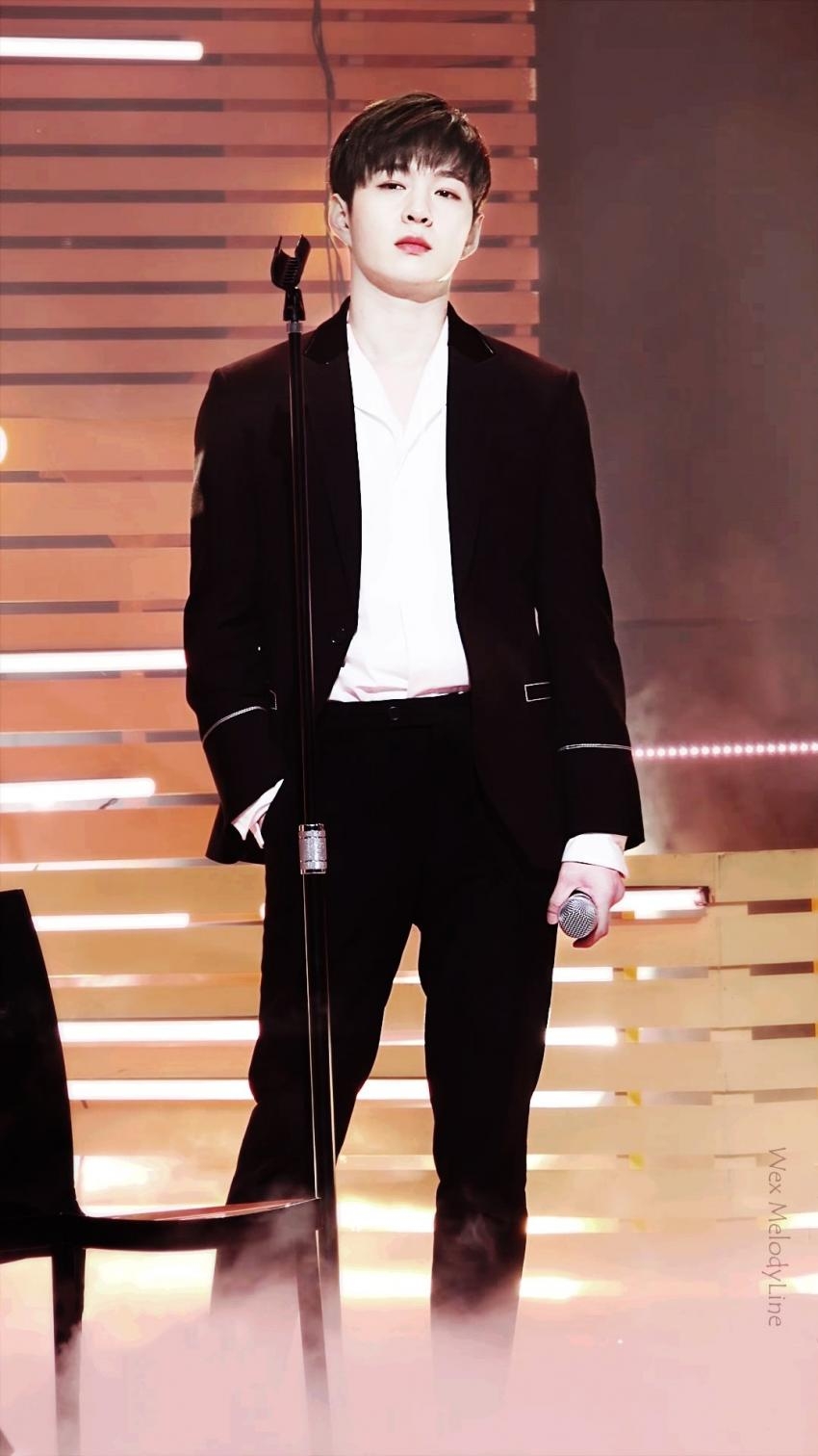 이창섭 얼굴형도 동글동글하니 너무 예쁜거 아니냐고 | 인스티즈