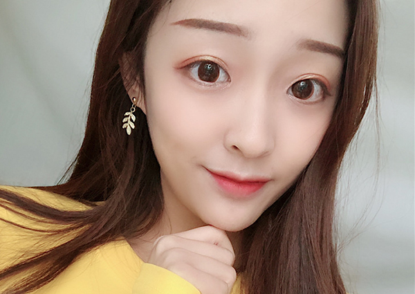 다양한 스타일의 귀걸이와 귀찌를 1000원~5500원에 판매해요!!120여종 | 인스티즈