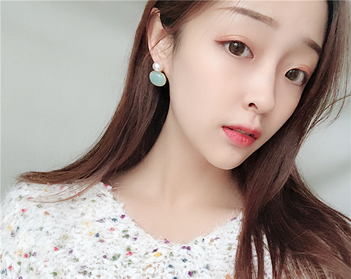 다양한 스타일의 귀걸이와 귀찌를 1000원~5500원에 판매해요!!120여종 | 인스티즈