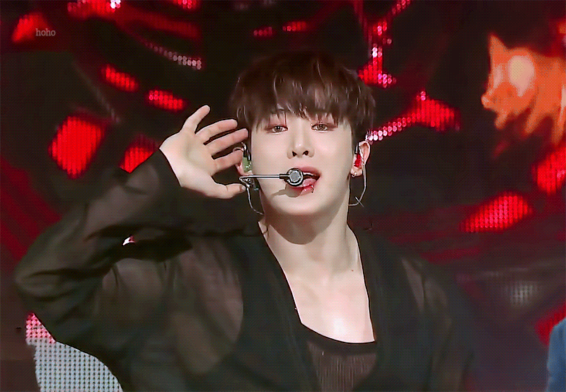 그 많은 분들이 원호 의상 궁금해 하셔서 몇장 가져왔어요,, | 인스티즈