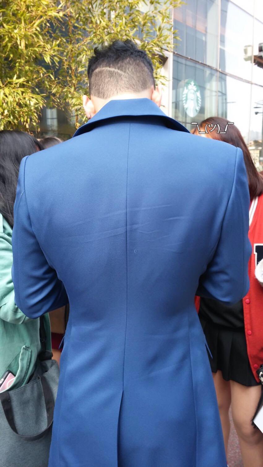 나 등근육 이렇게 잘보이는 안무 처음 봤어 | 인스티즈