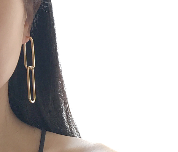 다양한 스타일의 귀걸이와 귀찌를 1000원~5500원에 판매해요!!120여종 | 인스티즈
