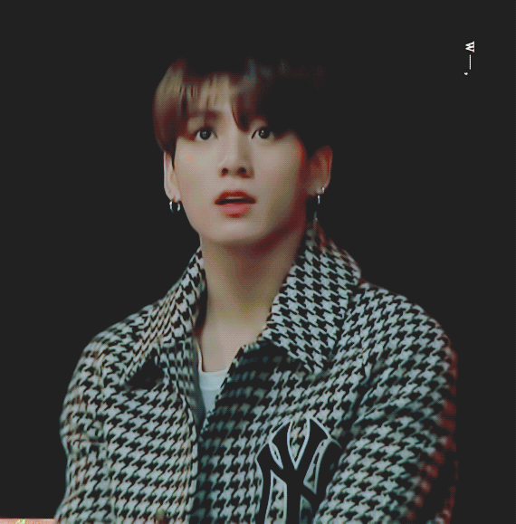 시상식에서 부끄러워하는 방탄 정국 | 인스티즈