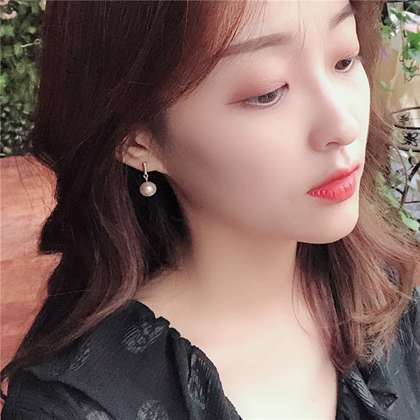 다양한 스타일의 귀걸이와 귀찌를 1000원~5500원에 판매해요!!120여종 | 인스티즈