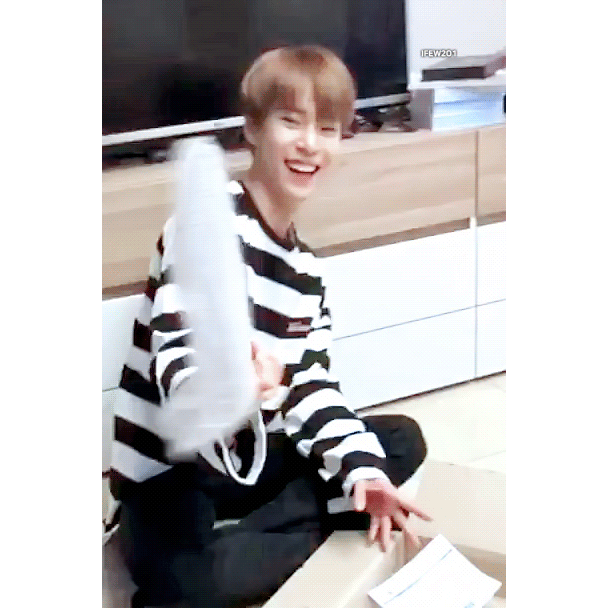 자기 앨범 직접 품절시킨다는 남자아이돌.... | 인스티즈