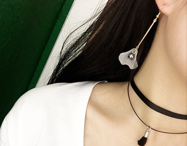 다양한 스타일의 귀걸이와 귀찌를 1000원~5500원에 판매해요!!120여종 | 인스티즈