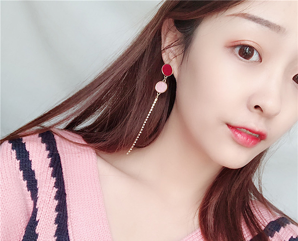 다양한 스타일의 귀걸이와 귀찌를 1000원~5500원에 판매해요!!120여종 | 인스티즈