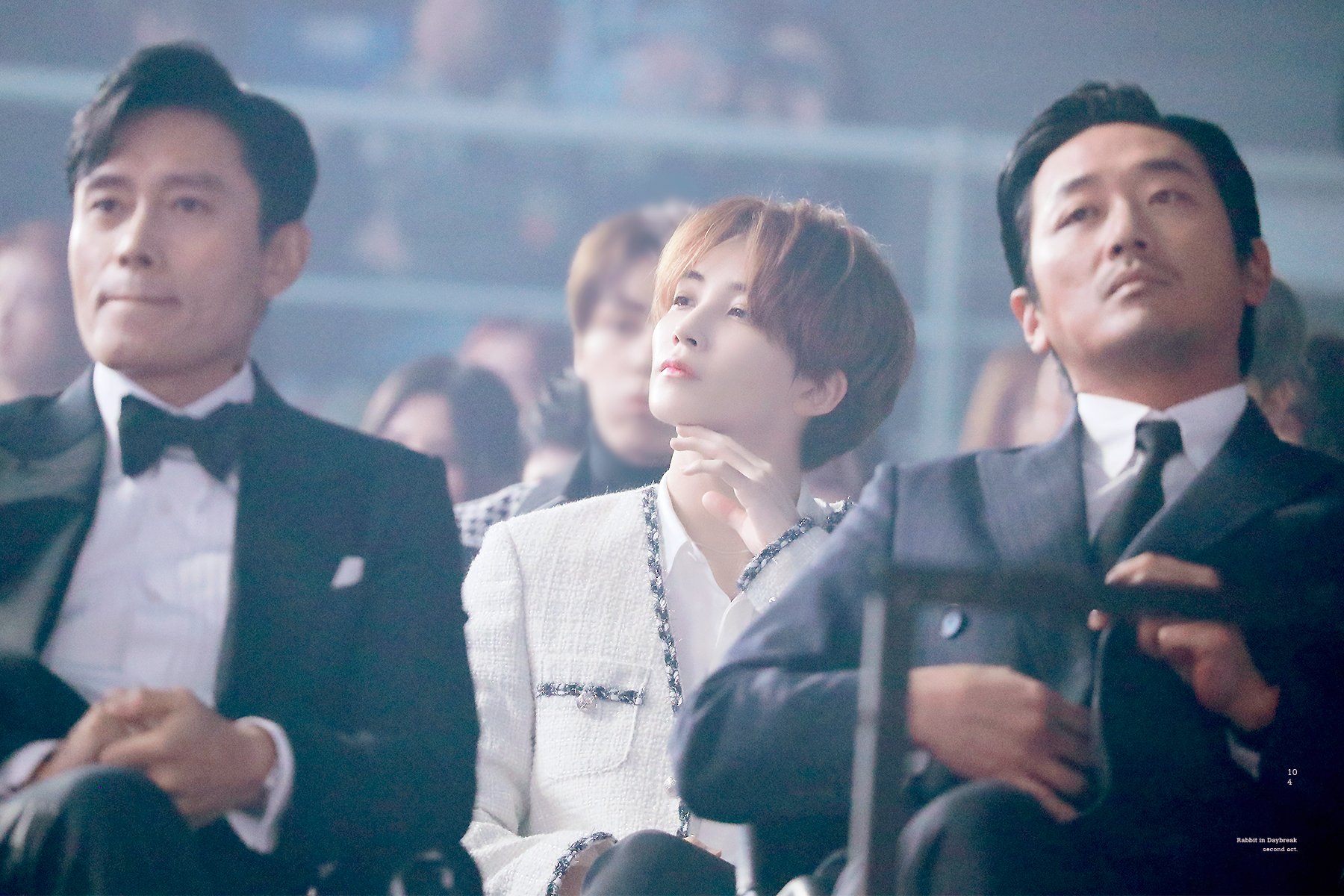 이병헌과 하정우 사이에 있는 아이돌.. | 인스티즈