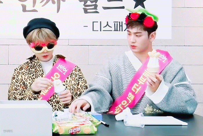 뉴이스트에는,,집중력은 조금 부족하고 산만하지만 천재겸둥귀여미들이 잇서,,, | 인스티즈