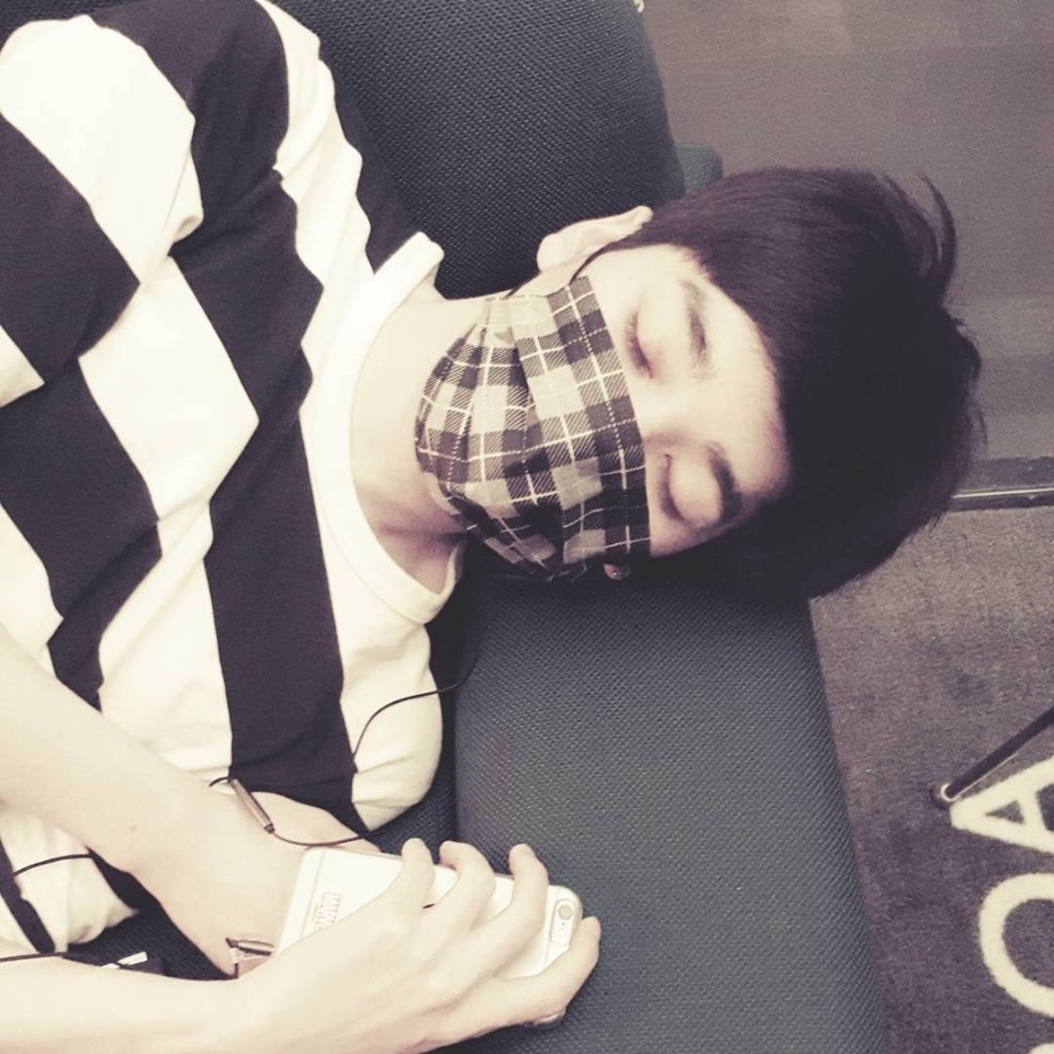 이사진 프사하면 남자친구 자는거 귀엽다~ vs 머글이 바보야? | 인스티즈