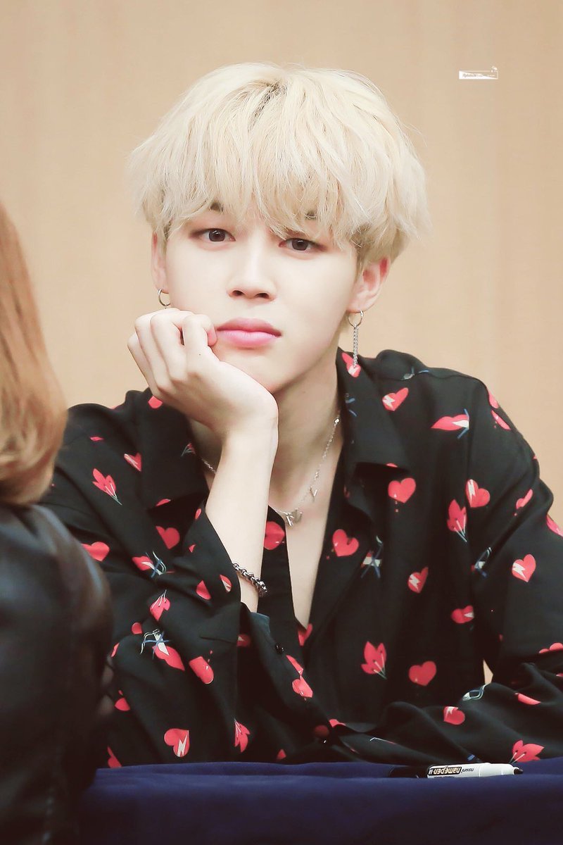 방탄 지민이 팬싸서 이렇게 봐라봐주면 | 인스티즈