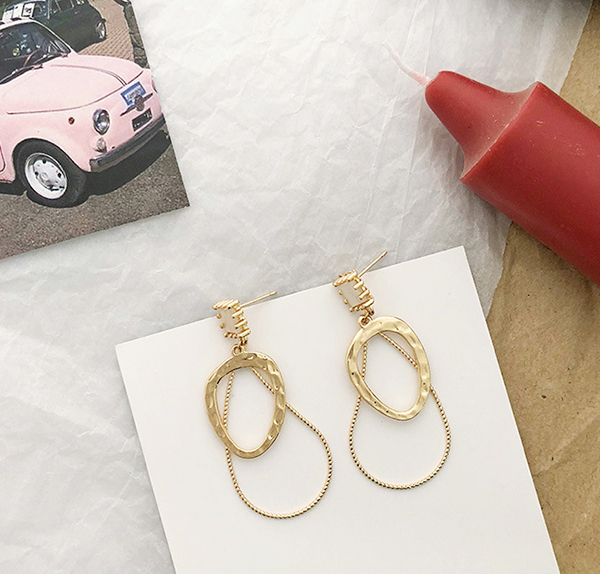 다양한 스타일의 귀걸이와 귀찌를 1000원~5500원에 판매해요!!120여종 | 인스티즈