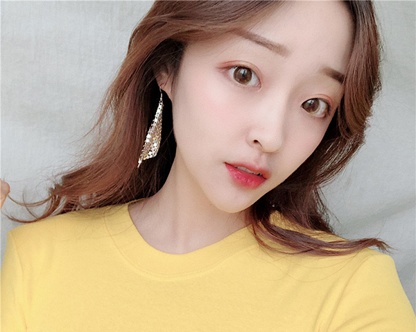 다양한 스타일의 귀걸이와 귀찌를 1000원~5500원에 판매해요!!120여종 | 인스티즈