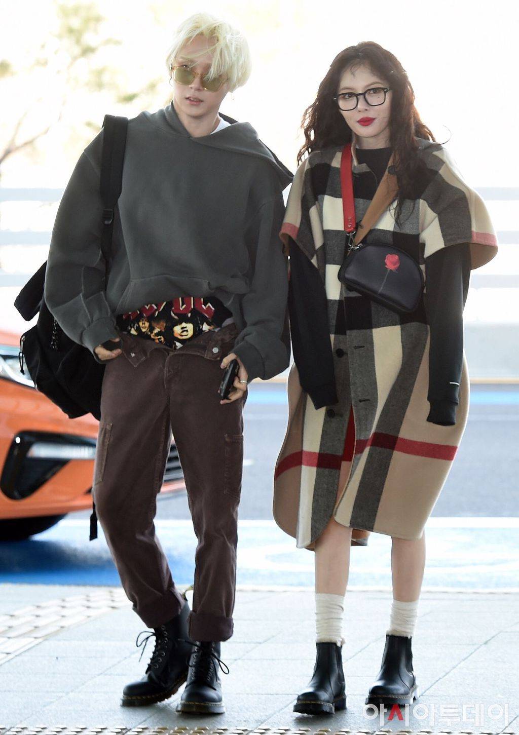 이던 바지 원래 이런거겠지...? | 인스티즈