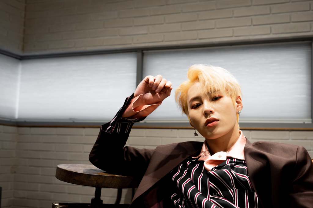 ㄱ 성.우가 찍어주는 성.운이 사진 느낌 너무 좋아 | 인스티즈