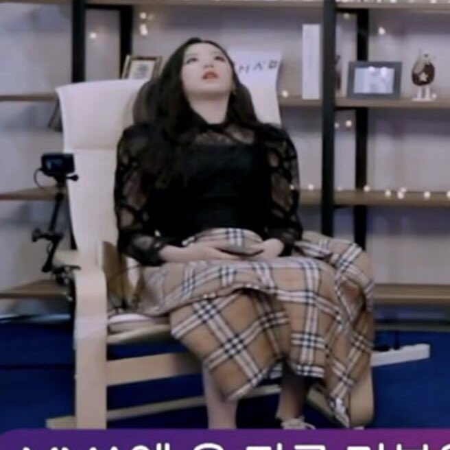 아이들 슈화의 피곤 모먼트 | 인스티즈