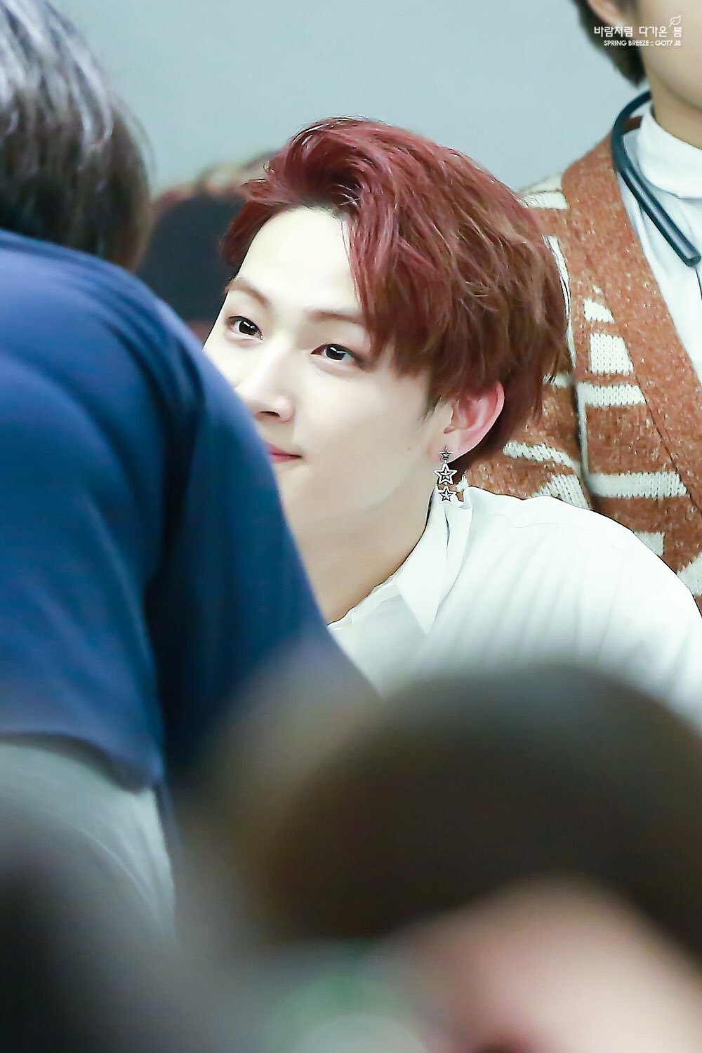 제이비 팬싸에서 팬들 올려다보고 다정하게 보는 모먼트 너무 좋아 설레 ㅠㅠㅠㅠ | 인스티즈