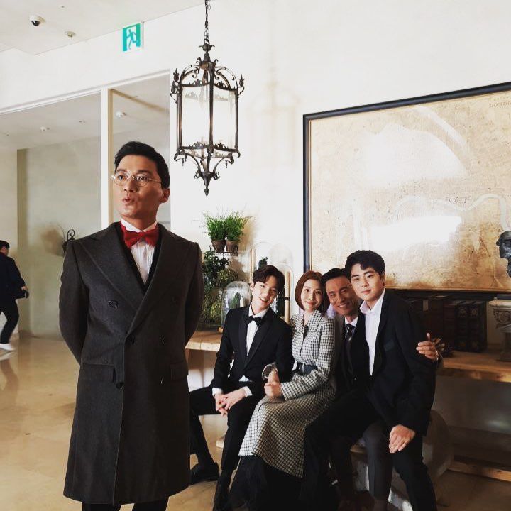 차파국 무릎 위에 앉아있는 기준이 | 인스티즈