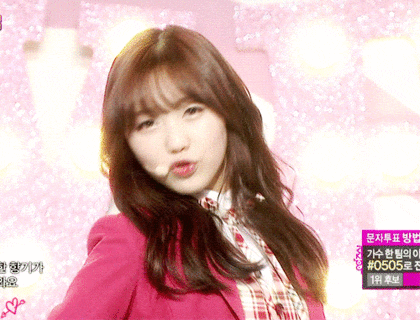 류수정 데뷔 초때 귀여움과 러블리한 모습이 다 공존했어... | 인스티즈