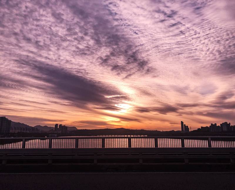 차에서 찍은 노을이야(♥ω♥*) | 인스티즈