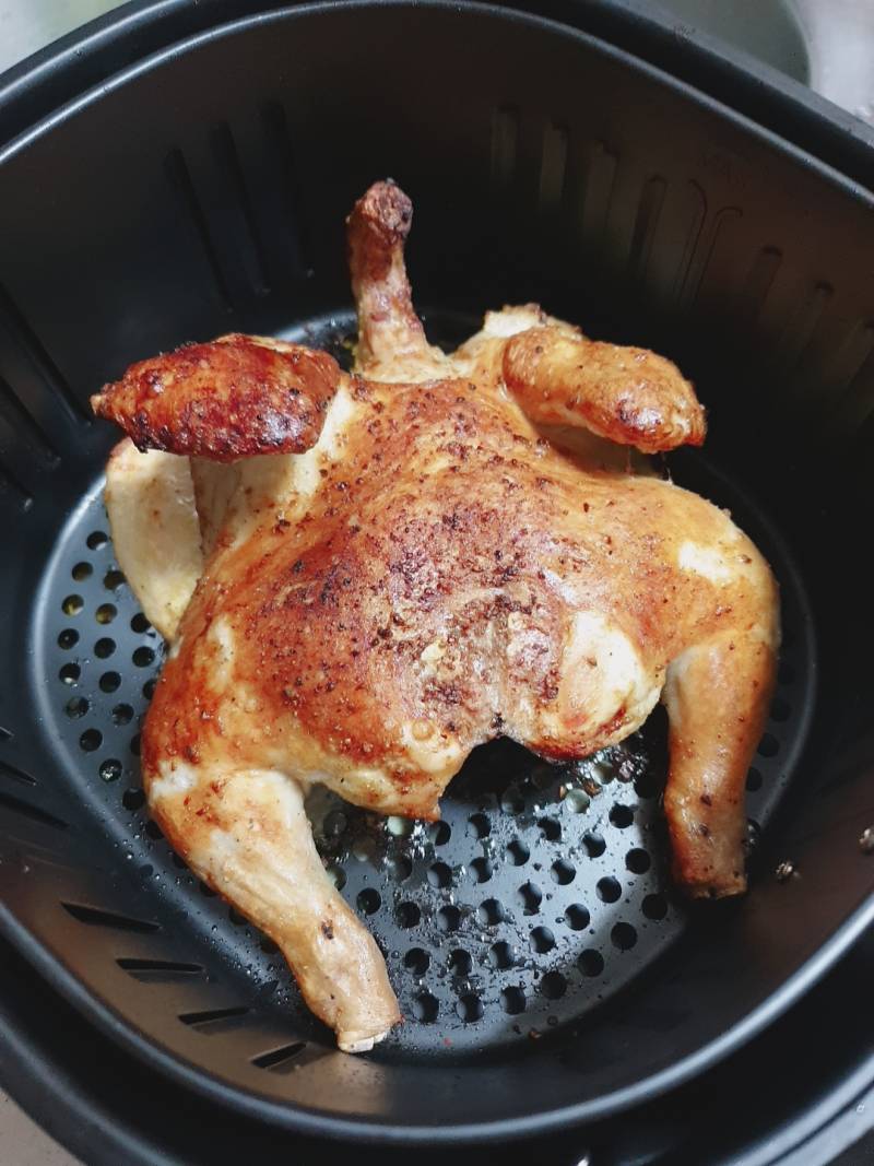 내가 에어 프라이어로 만든 로스트 치킨 보고 갈래? | 인스티즈