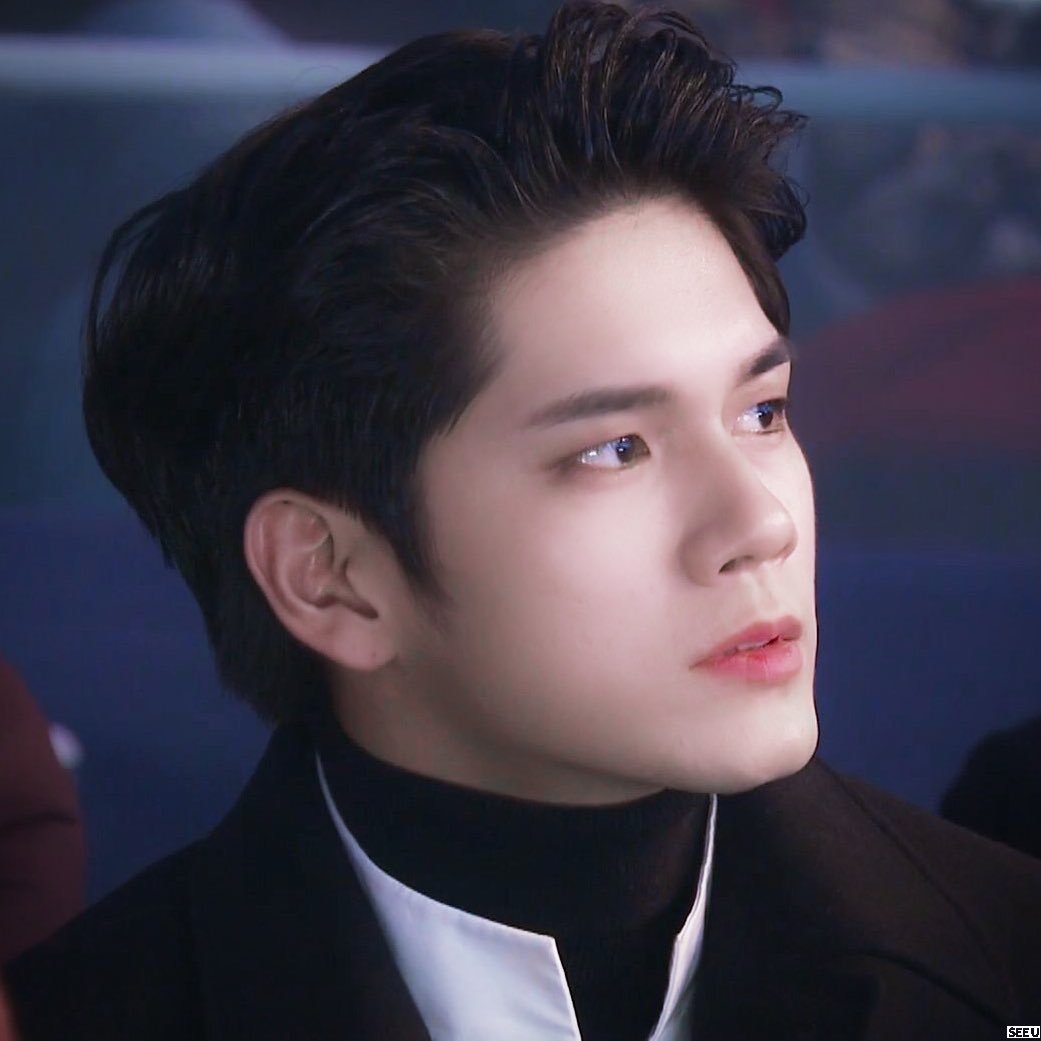 옹성우 이 각도 잘생겼어 | 인스티즈