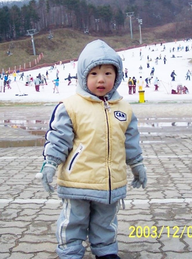 2003년때 사진이 진짜 아가인 애기 | 인스티즈