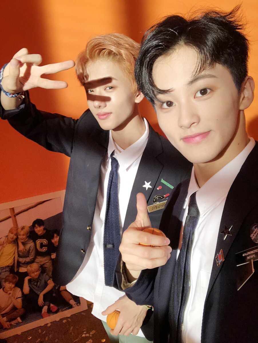 내 기준 마크 셀카 탑3 | 인스티즈