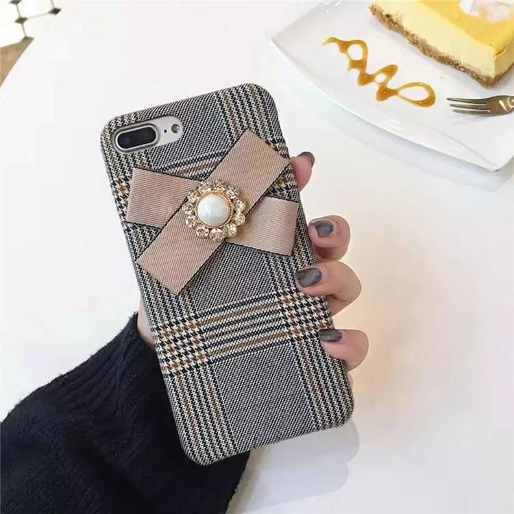 폰케이스 살건데 뺄거 골라주고 가주랑😀 | 인스티즈