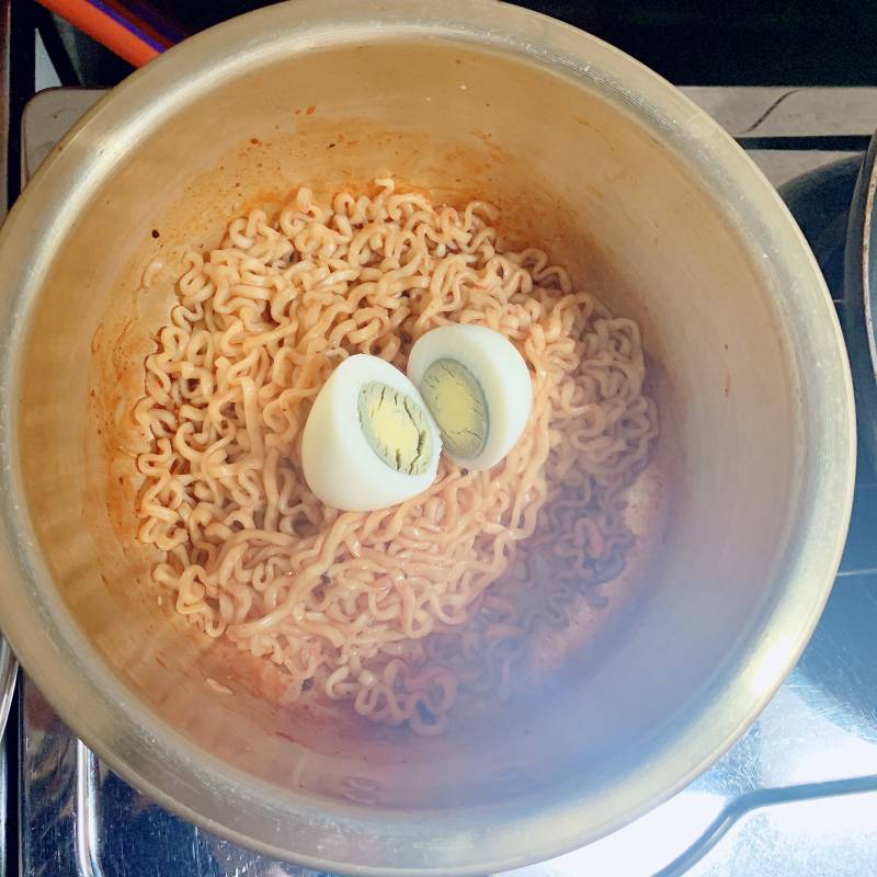 배고픈데 불닭 먹??말?? | 인스티즈